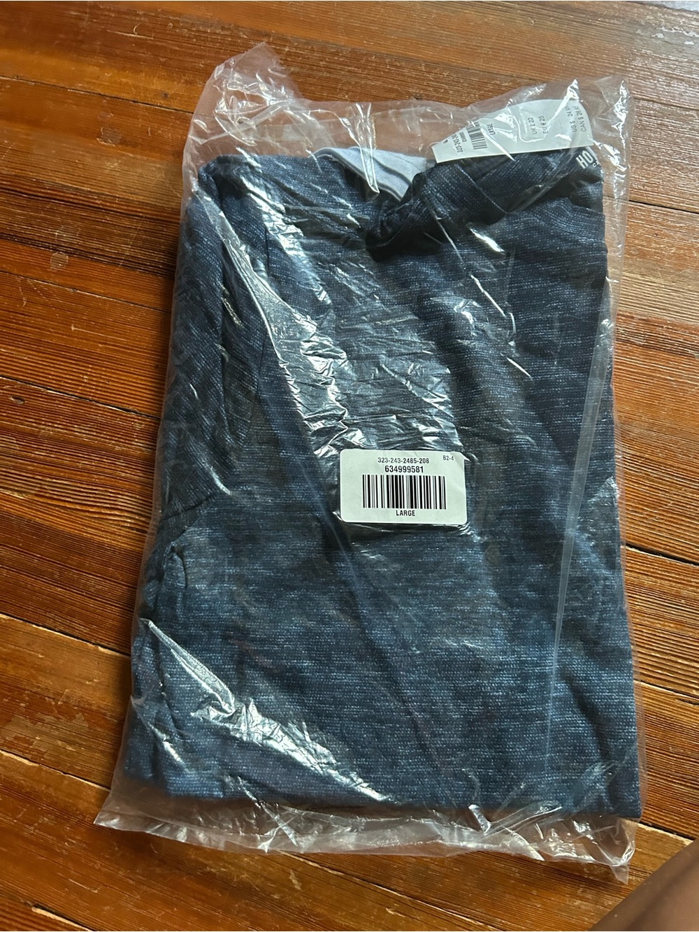 Hollister Men’s Blue Ombre Long Sleeve Tee
BRAND NEW WITH TAGS
SIZE:L - Picture 2 of 5
